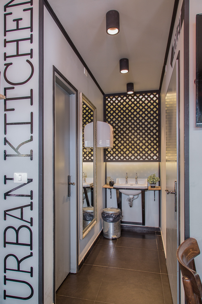 Urban Kitchen Bar Alter